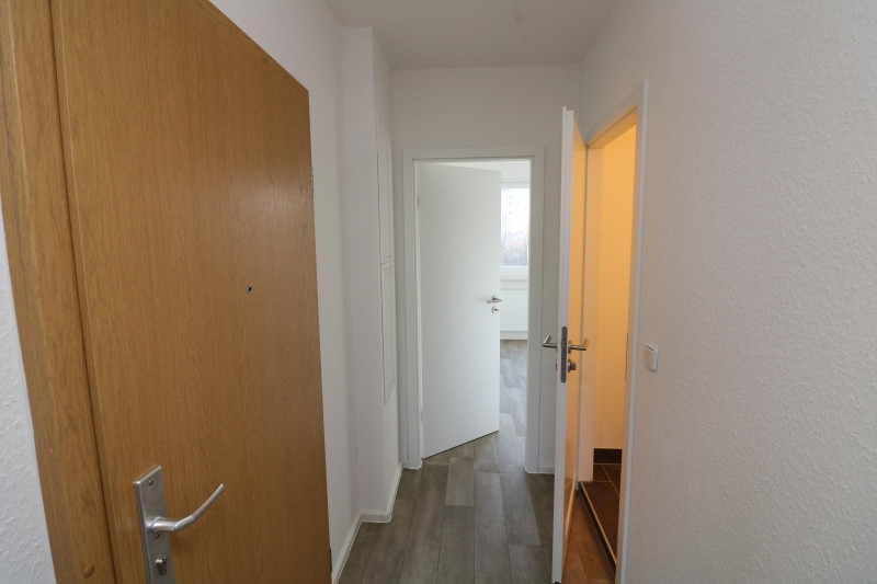 In meiner Badewanne bin ich der Kapitän...neu sanierte 3-RW mit Wanne & Balkon!!! - Flur