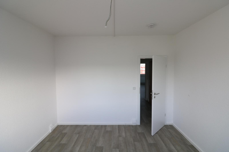 In meiner Badewanne bin ich der Kapitän...neu sanierte 3-RW mit Wanne & Balkon!!! - Schlafzimmer