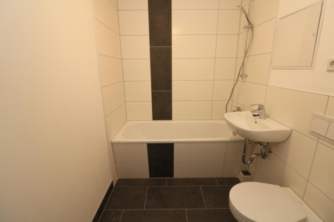 In meiner Badewanne bin ich der Kapitän…neu sanierte 3-RW mit Wanne & Balkon!!!, 09599 Freiberg, Paul-Müller-Straße 70