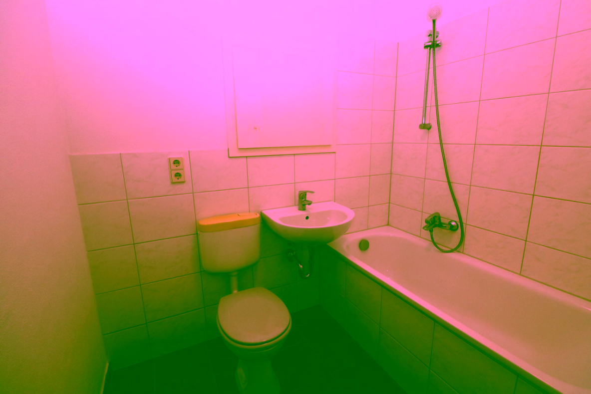Familienwohnung sucht Nachwuchs...4-RW mit Wanne & Balkon!!! - Bad