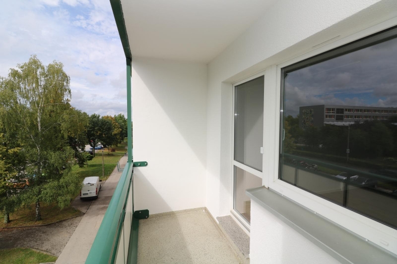 XXL 3-RW mit großem Wohnzimmer Wanne & Balkon!!! - Balkon