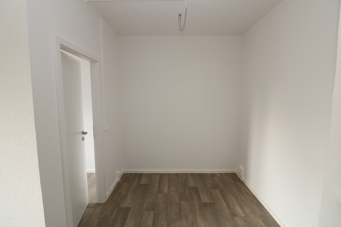 Liebe auf den ersten Blick...sanierte 3-RW mit Dusche u. Balkon!!! - Essecke