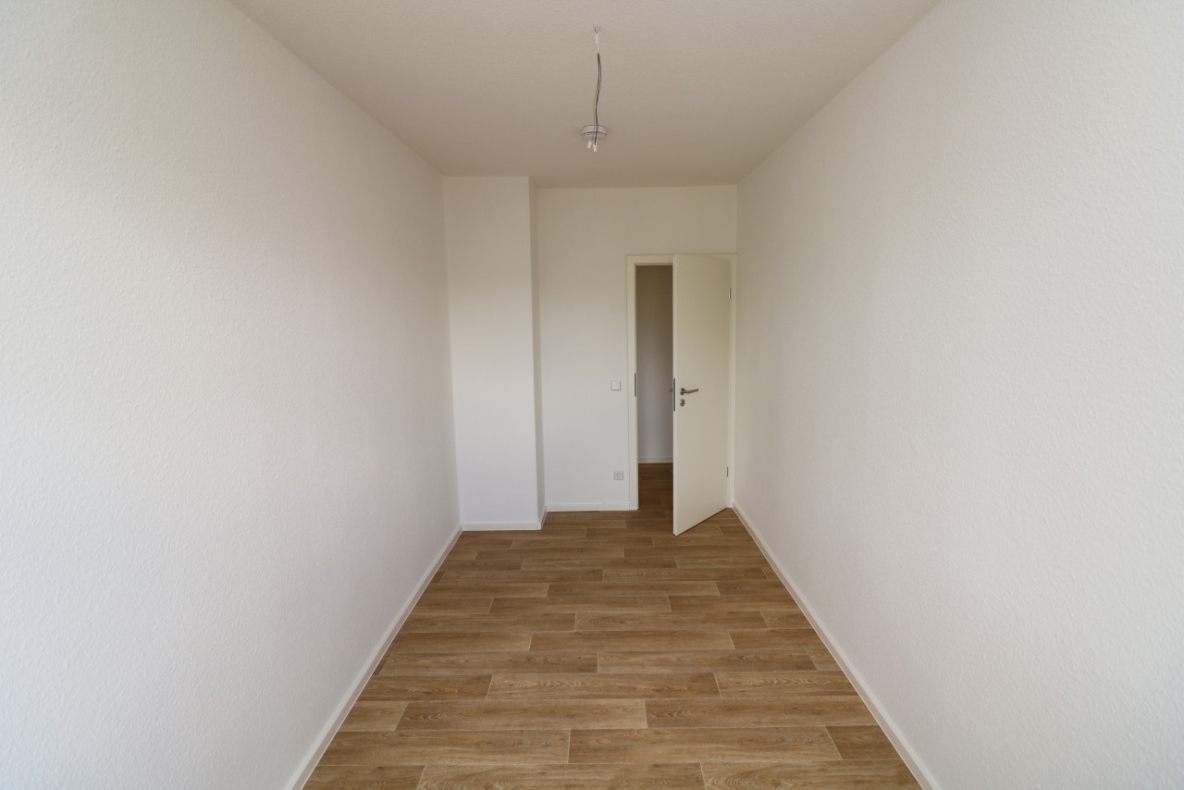 Auch für Nichtschwimmer geeignet...3-RW mit modernem Wannenbad! - Kinderzimmer