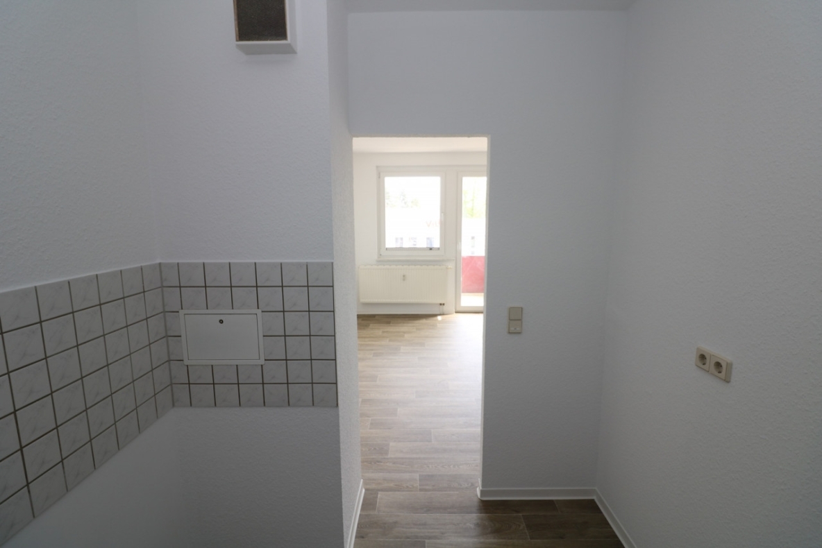 Große 2-RW mit ebenerdiger Dusche & Balkon!!! - Beispiel Küche