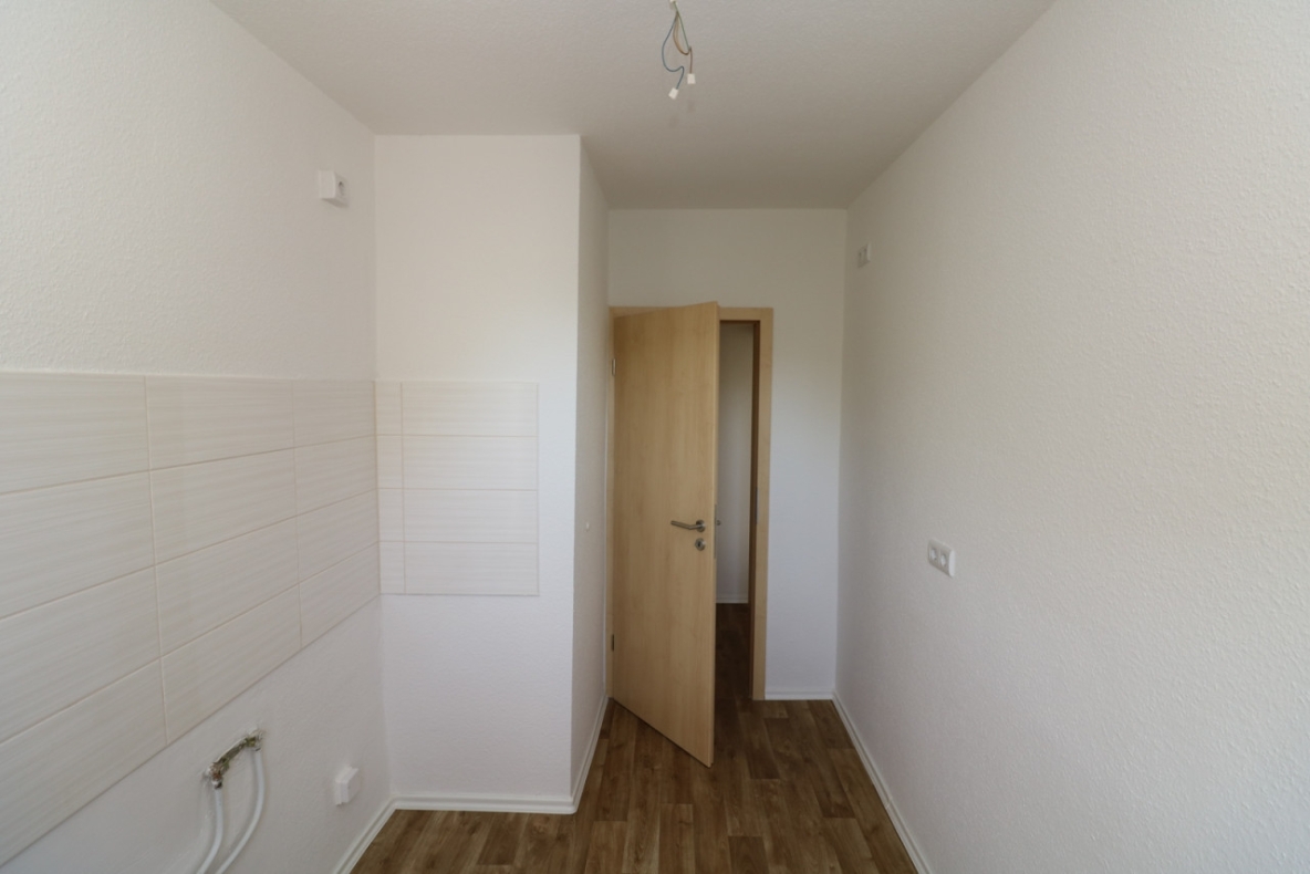 Freiberg sucht den Duschstar...neu sanierte 3-RW mit ebenerdiger Dusche & Balkon!!! - Beispiel Küche