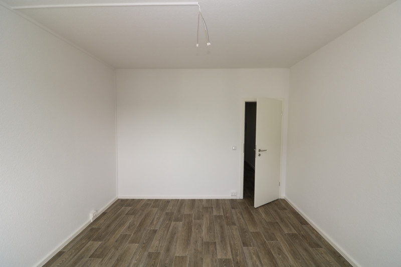 XXL Hoch drei...Etagen-Wohnung mit Wanne, Dusche & Balkon!!!! - SZ