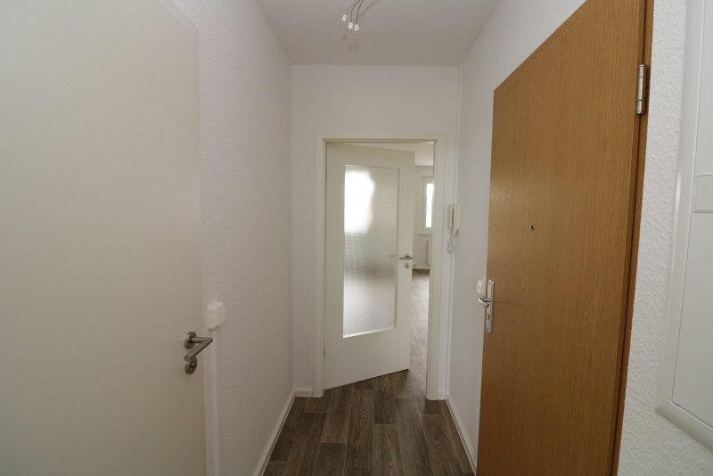 XXL Hoch drei...Etagen-Wohnung mit Wanne, Dusche & Balkon!!!! - Flur