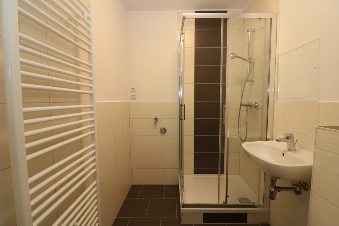 Diät war gestern...denn hier gelingt jedes Gericht...2-RW mit Einbauküche & Dusche!!! - Beispiel Bad mit Dusche