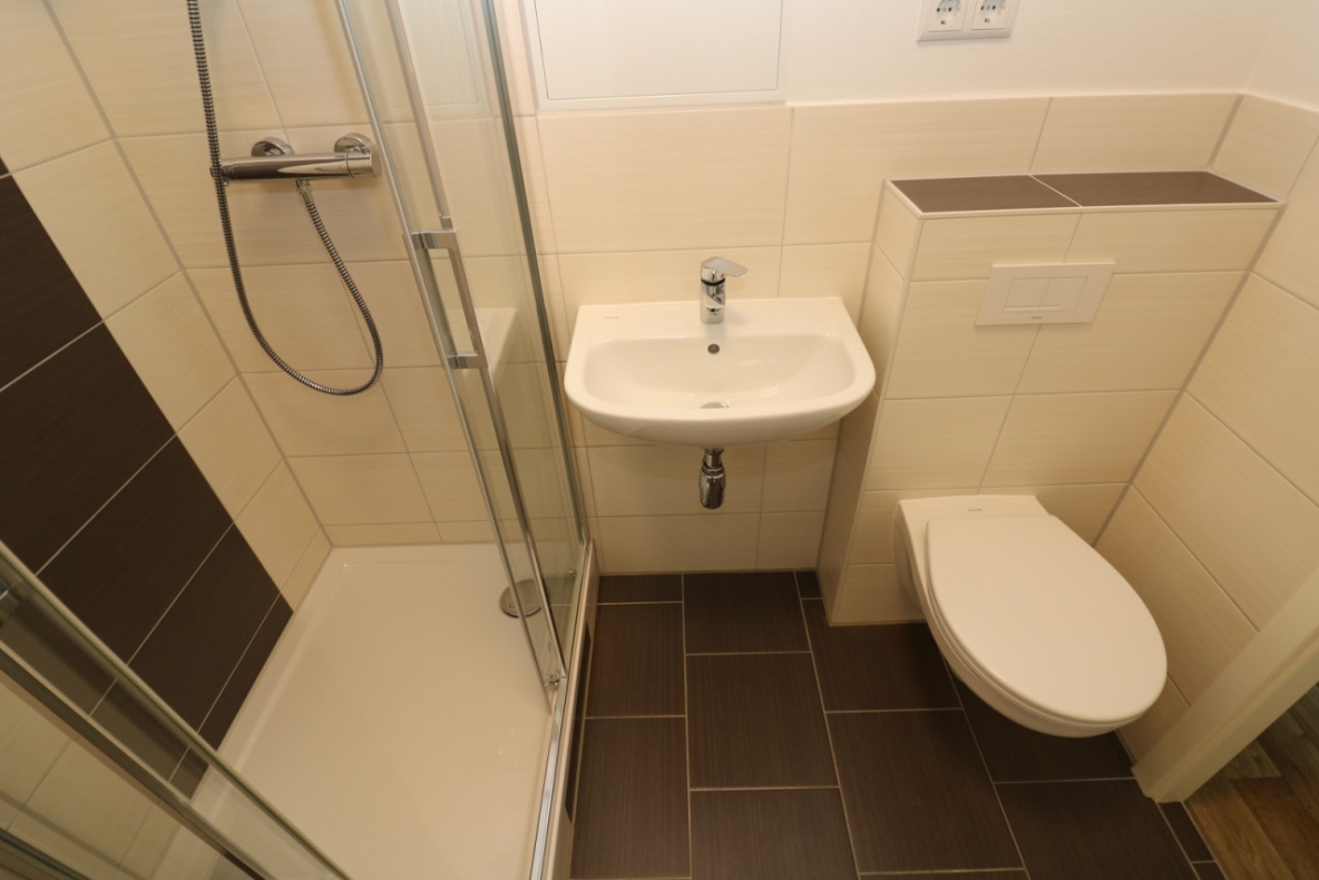 Diät war gestern...denn hier gelingt jedes Gericht...2-RW mit Einbauküche & Dusche!!! - Beispiel Bad mit Dusche