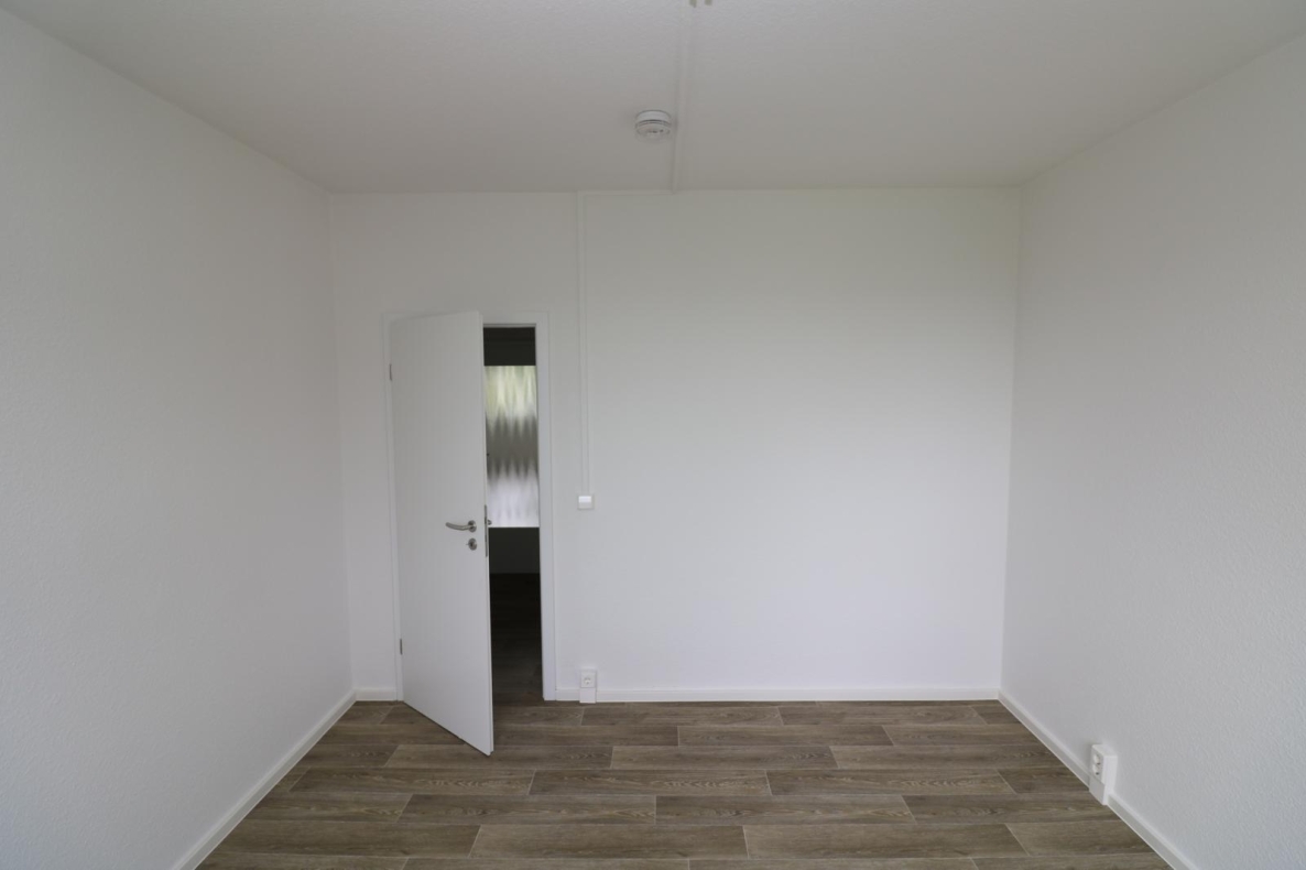 XXL 3-RW mit großem Wohnzimmer Wanne u. Balkon!!! - Schlafzimmer