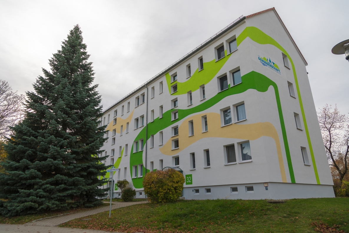 Auf Wolke 7…günstige 3-RW mit Wanne u. Balkon!!! - Außenansicht