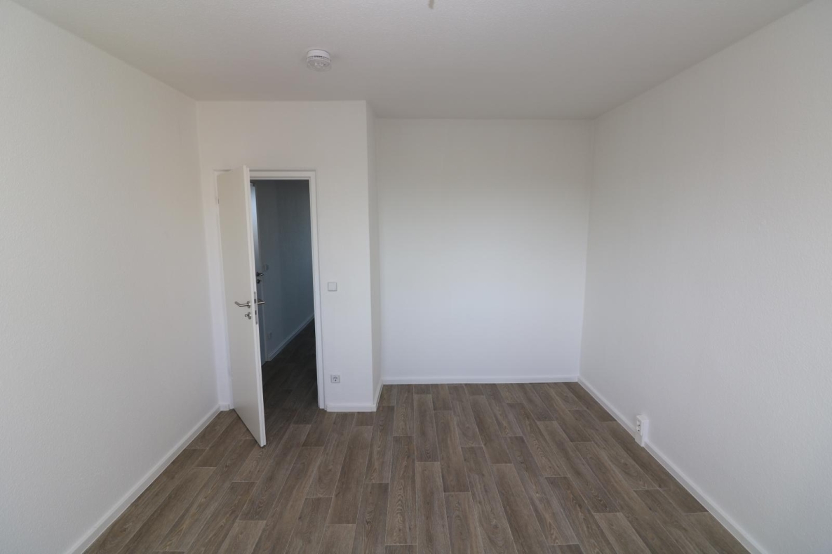 Auf Wolke 7…günstige 3-RW mit Wanne u. Balkon!!! - Schlafzimmer