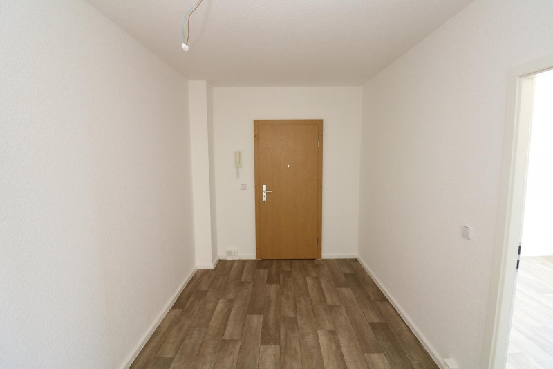 Willkommen im Schlaraffenland…XXL 3-RW mit Einbauküche!!! - Flur