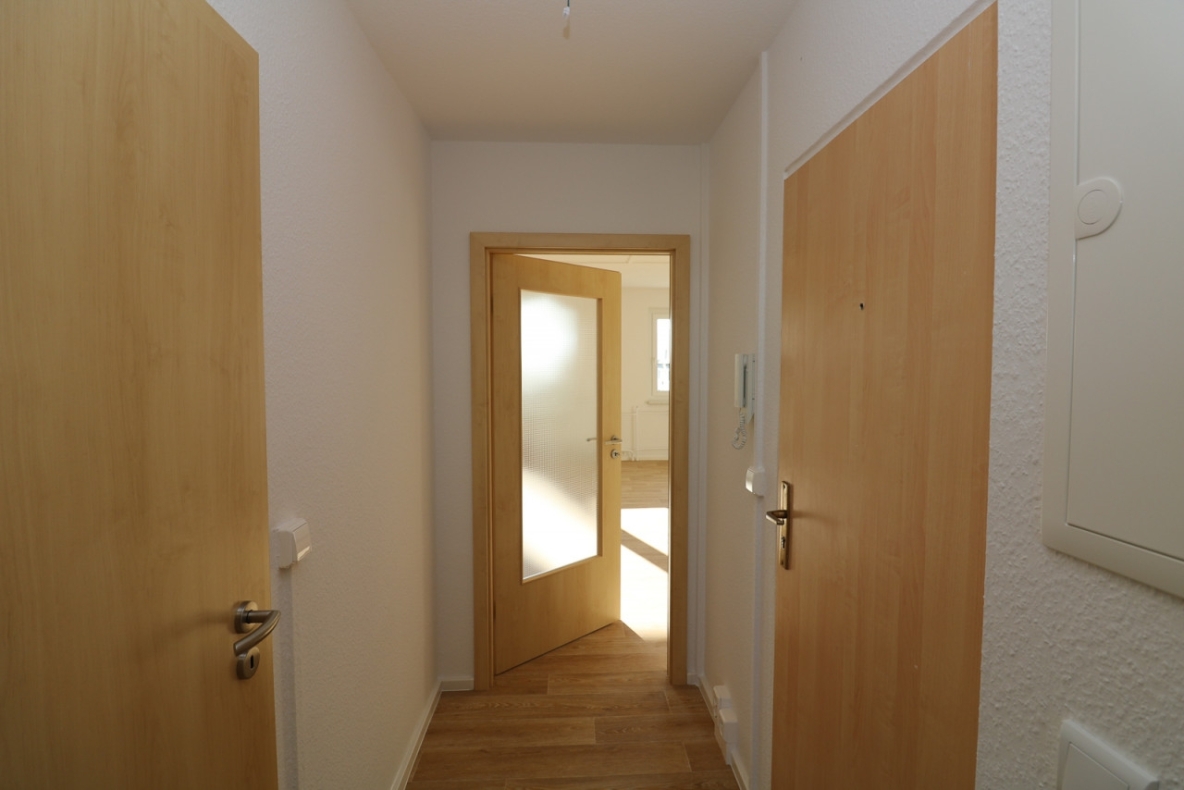 -Tolle 2-RW mit Einbauküche sucht Dirigenten für gemeinsame Kochabenteuer!!! - Beispiel Flur