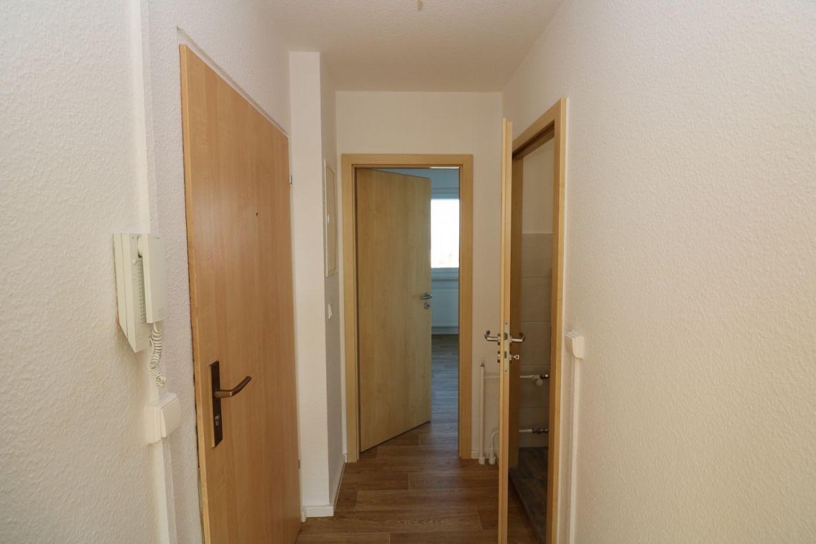 -Tolle 2-RW mit Einbauküche sucht Dirigenten für gemeinsame Kochabenteuer!!! - Beispiel Flur