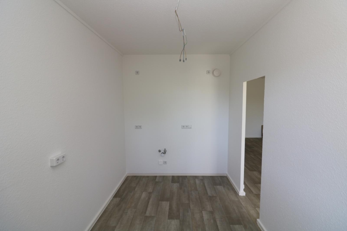 Trauen Sie Ihren Augen...große 3-RW mit Aufzug, Wanne u. Balkon!!! - Küche