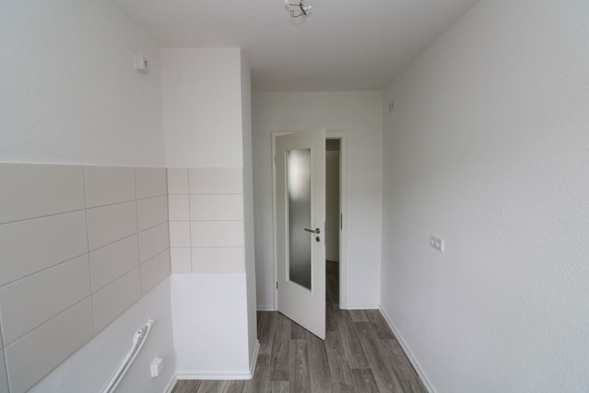 Familienträume XXL...große 4-RW mit 2 Badezimmern, Wanne u. Dusche!!! - Beispiel Küche