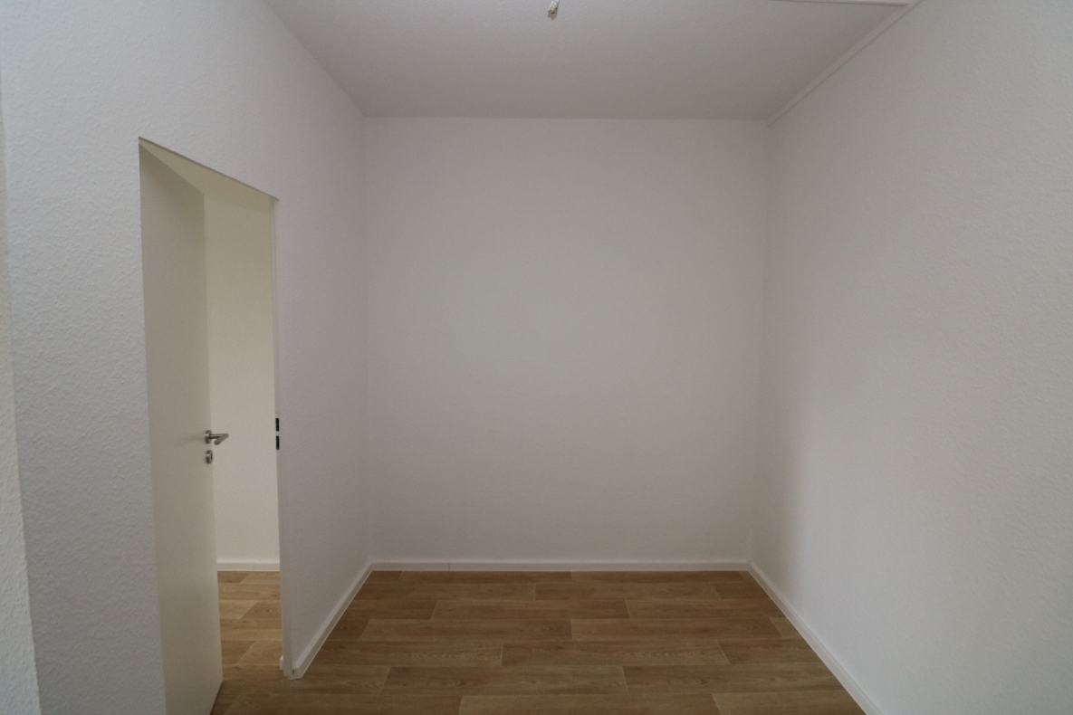 Richtig eingeseift...moderne 3-RW mit Dusche u. Balkon!!! - Beispiel Essecke