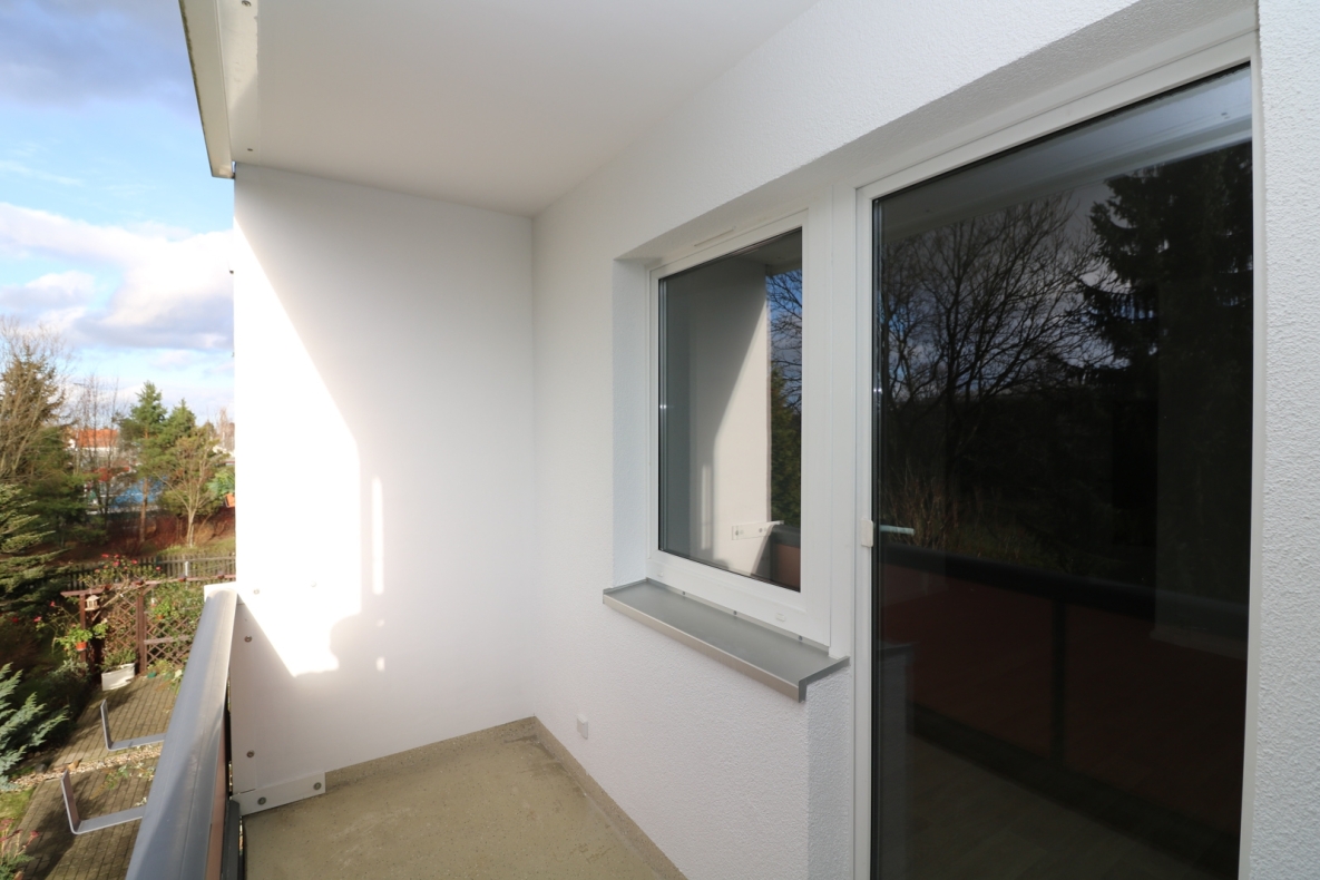 Richtig eingeseift...moderne 3-RW mit Dusche u. Balkon!!! - Beispiel Balkon