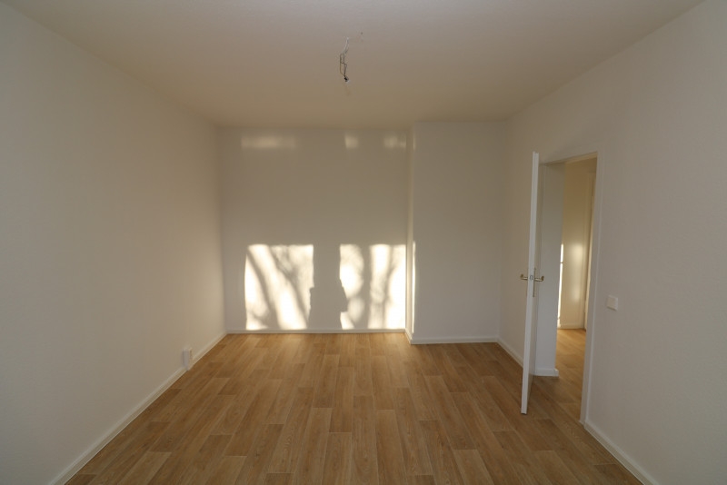 Immer auf der Sonnenseite...helle 2-RW mit XXL-Balkon & Wanne!!! - Wohnzimmer