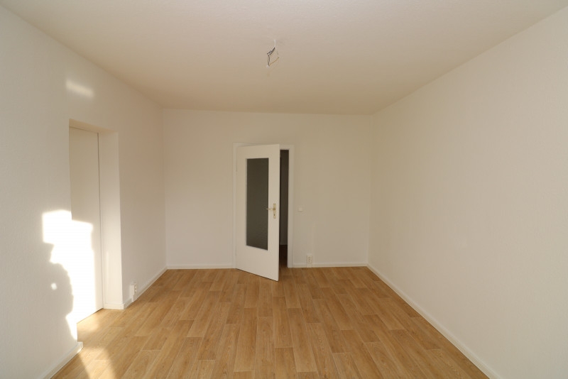 Immer auf der Sonnenseite...helle 2-RW mit XXL-Balkon & Wanne!!! - Schlafzimmer