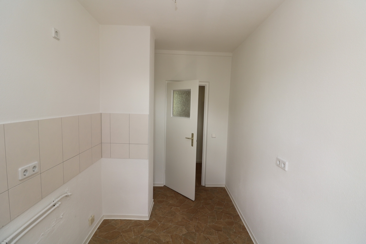 Für Sparfüchse...günstige 2-RW mit Wanne!!! - Beispiel Küche