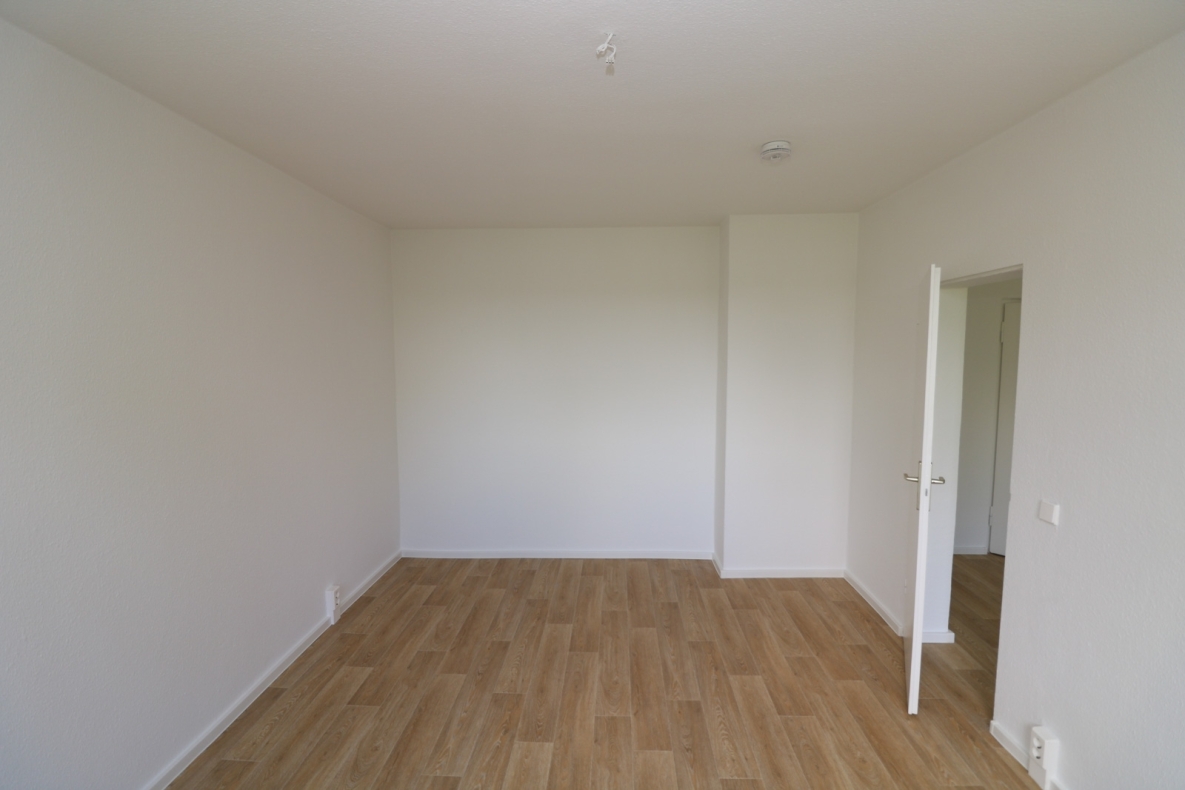 Für Sparfüchse...günstige 2-RW mit Wanne!!! - Beispiel Schlafzimmer