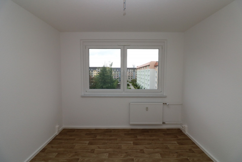 Wer Platz sucht, wird hier fündig! - 4RW im 1.OG mit Badewanne und Balkon - Beispiel Schlafzimmer