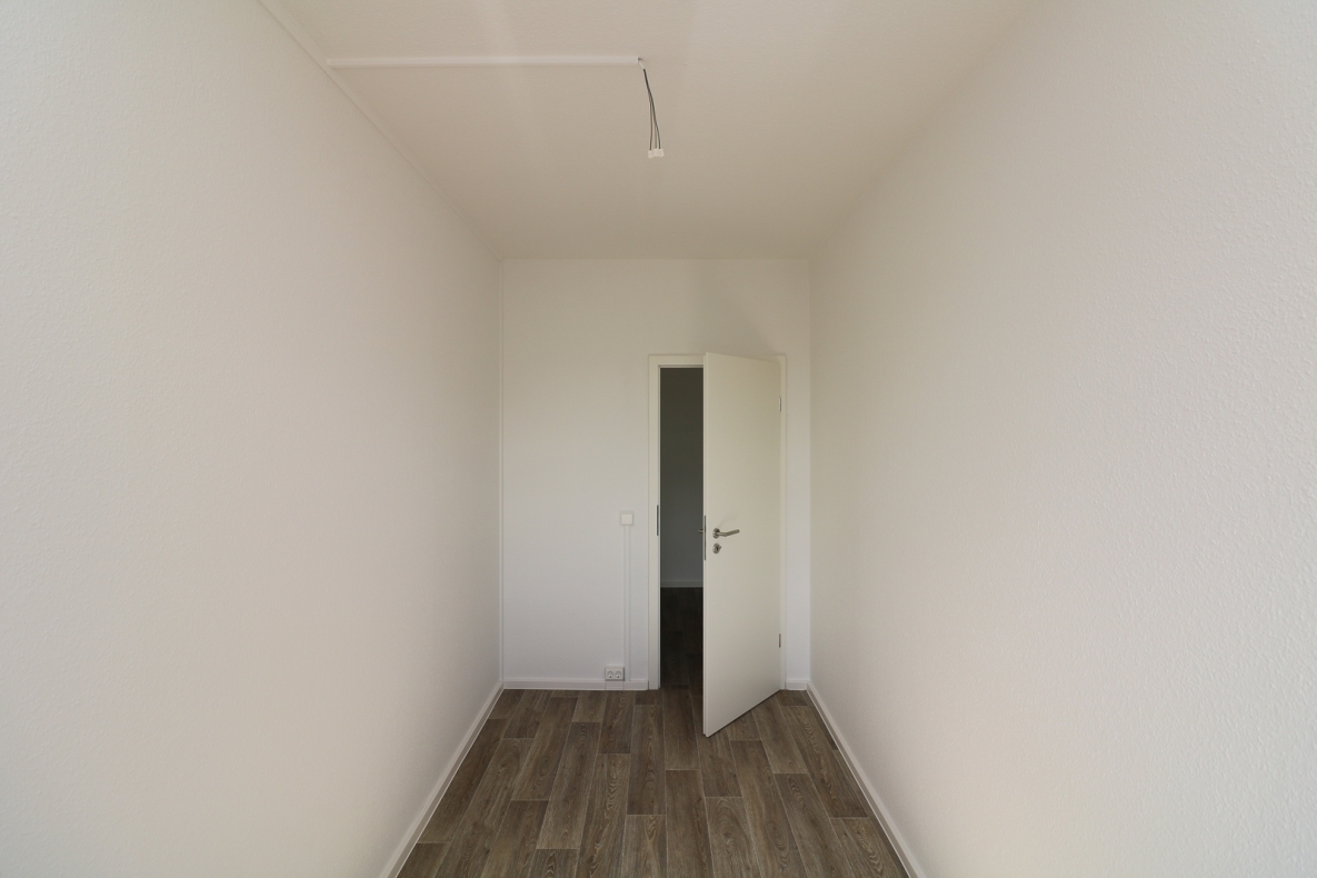 Die heißen Tage können kommen...3-RW mit Dusche u. Balkon! - Kinderzimmer