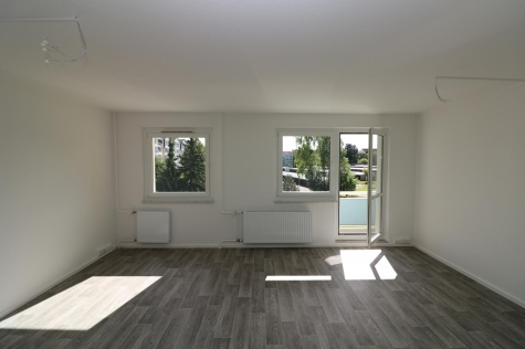 Schachmatt für hohe Mieten…große 3-RW mit Dusche u. Balkon!!!, 09599 Freiberg, Karl-Kegel-Straße 10b