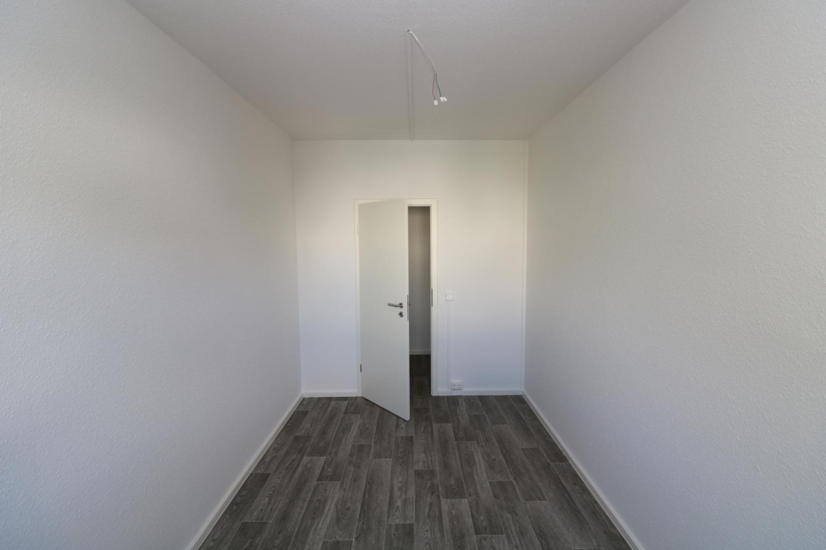 Schachmatt für hohe Mieten…große 3-RW mit Dusche u. Balkon!!! - Kinderzimmer