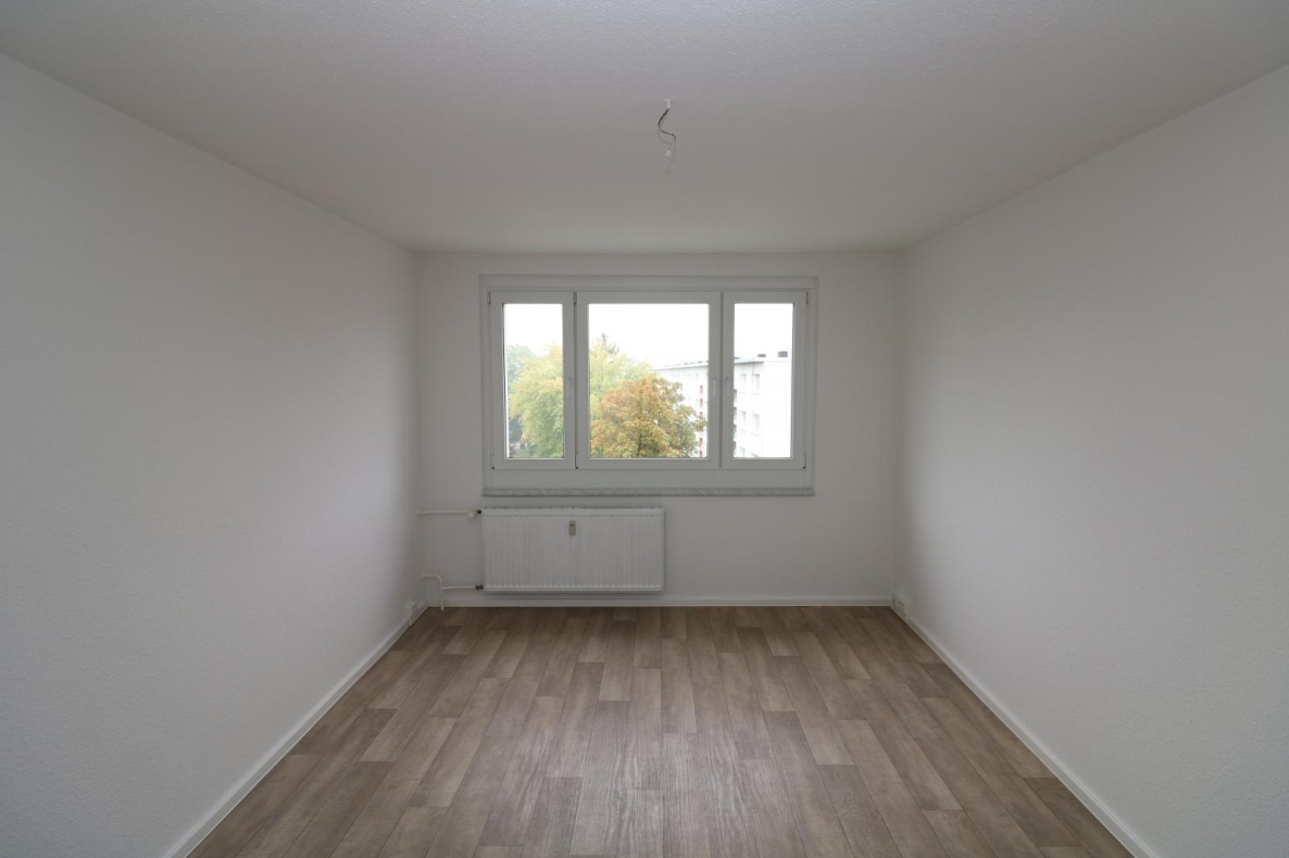 Auf die Plätze…fertig…mieten!!! Große 3-RW mit Wanne u. Balkon... - Kinderzimmer