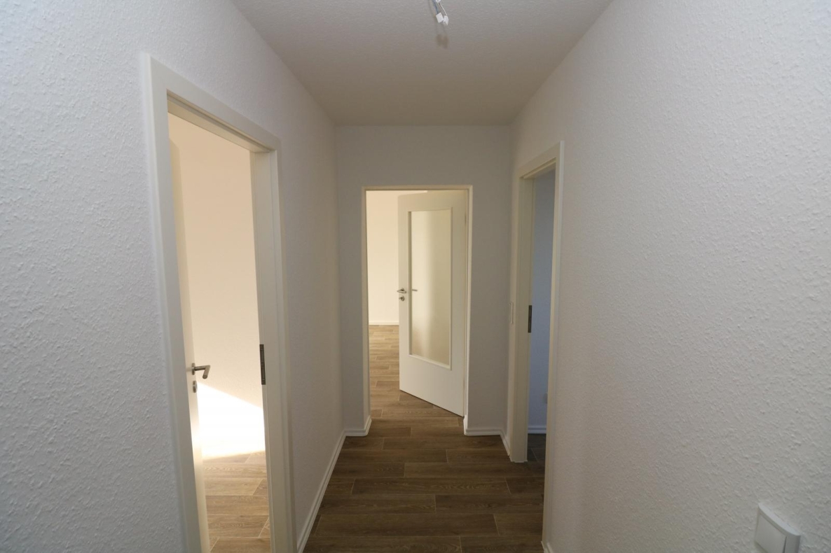 We are family - große 4RW mit Balkon - Flur