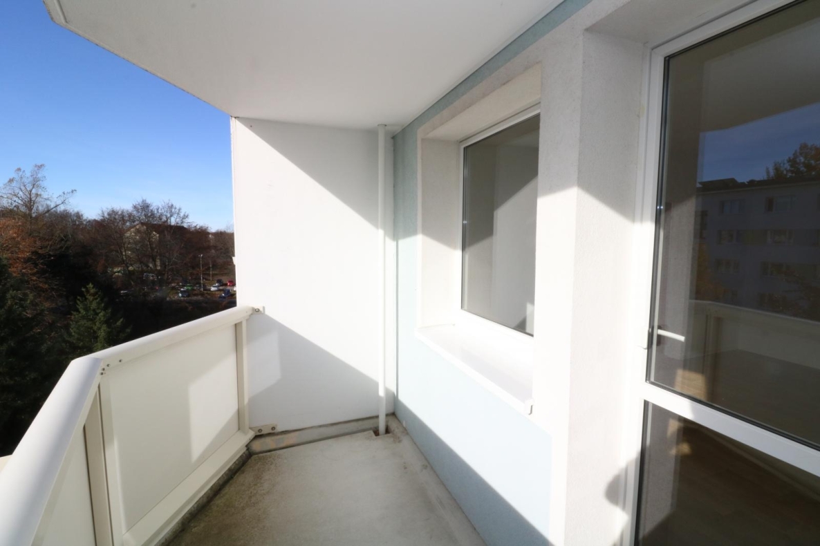 Finde dein Wohnglück - 2RW mit Badewanne und Balkon in ruhiger Lage - Balkon