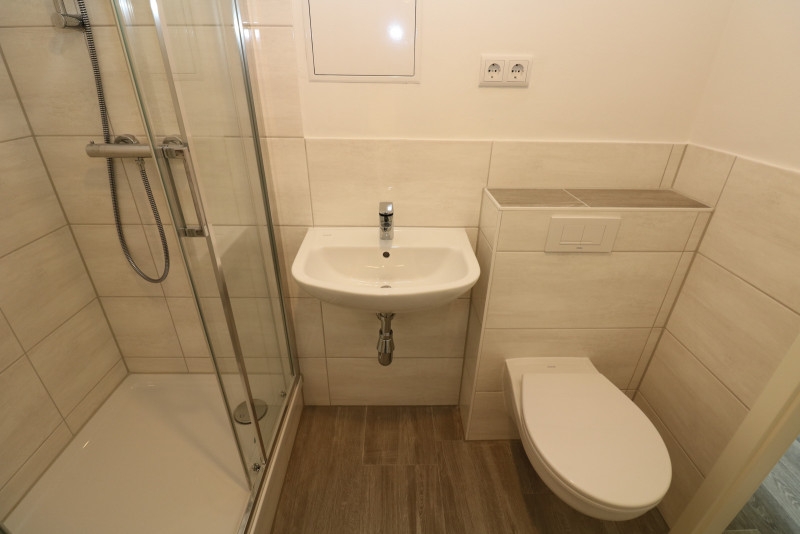 3...2...1...meins...tolle 2-RW mit Dusche & Balkon!!! - Bad