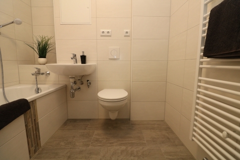 Gesucht und gefunden! Moderne 3RW mit Balkon!, 09599 Freiberg, Tschaikowskistraße 37