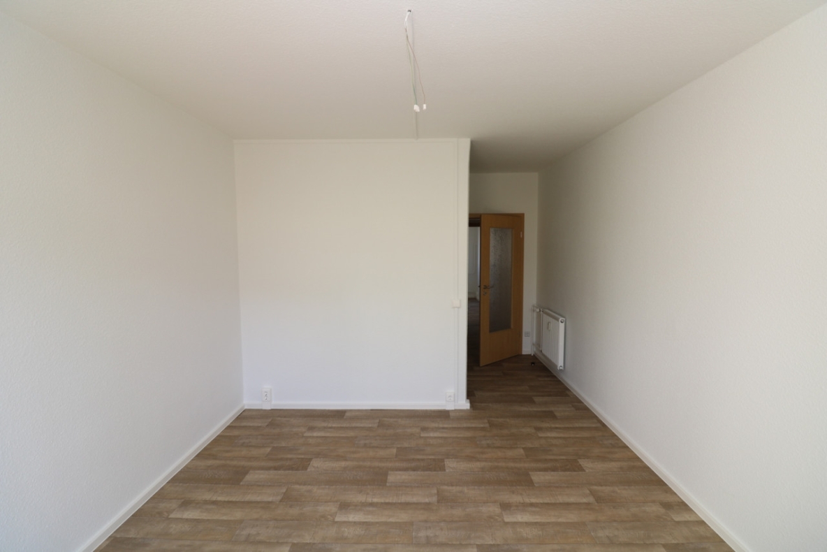 Duschen war noch nie so einfach...EG-Wohnung mit bodengleicher Dusche & Balkon!!! - Beispiel Wohnzimmer