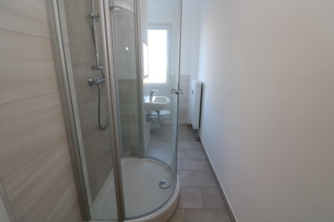 *Sie haben Ihr Ziel erreicht* – 3RW mit Dusche und Balkon, 09599 Freiberg, Ziolkowskistraße 8