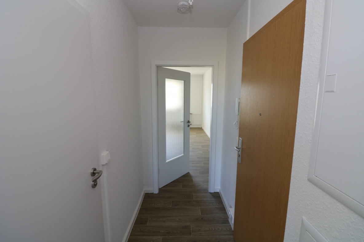 Ja ich will...neu sanierte 3-RW mit Dusche & Balkon!!! - Flur