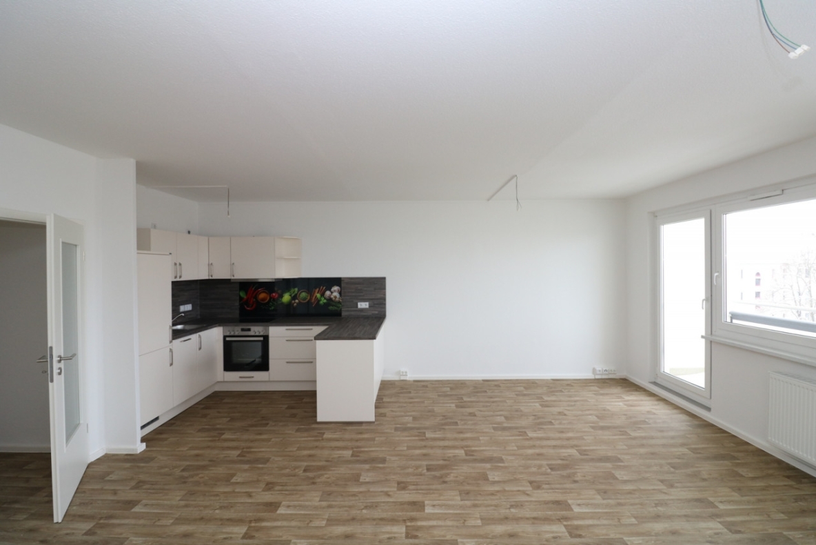 An die Töpfe...fertig...los! 2-RW mit Einbauküche, Wanne & Balkon!!! - Beispiel Wohnzimmer