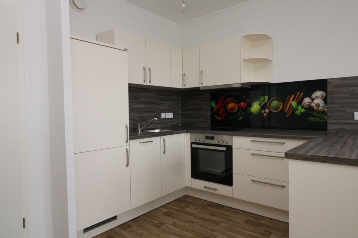 An die Töpfe...fertig...los! 2-RW mit Einbauküche, Wanne & Balkon!!! - Beispiel Küche