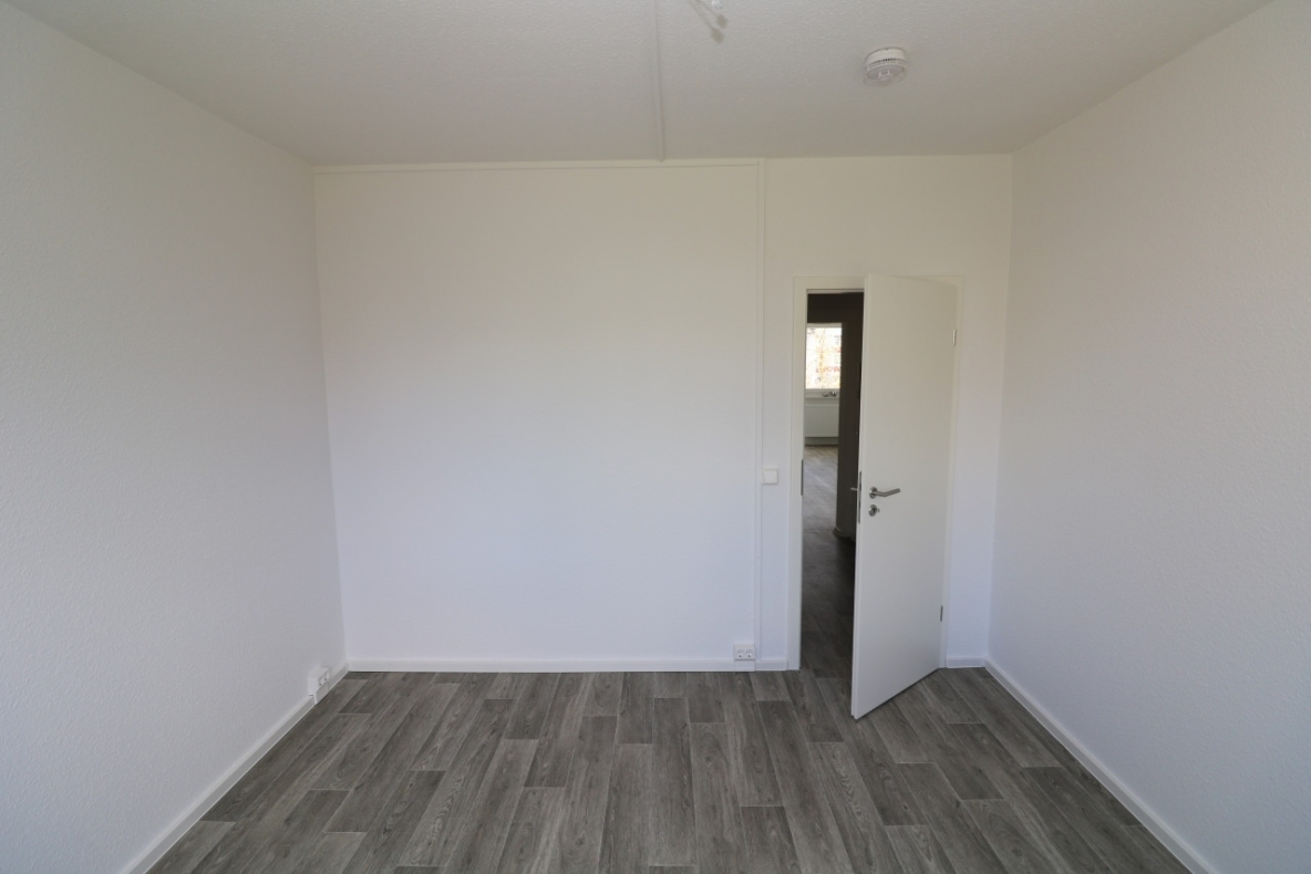 Pack die Badehose ein…helle 3-RW mit Wanne & Balkon!!! - Schlafzimmer