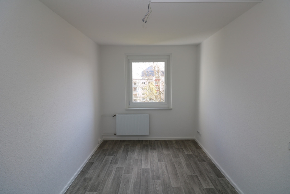 Pack die Badehose ein…helle 3-RW mit Wanne & Balkon!!! - Kinderzimmer