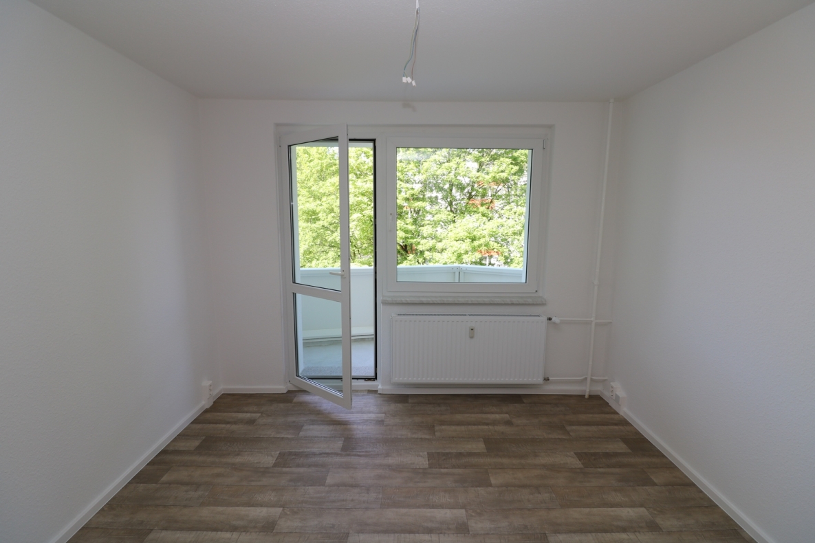 Wer´s GROß mag***Neu sanierte Etagenwohnung mit Wanne, Dusche u. 2 Balkonen!!! - Beispiel Schlafzimmer