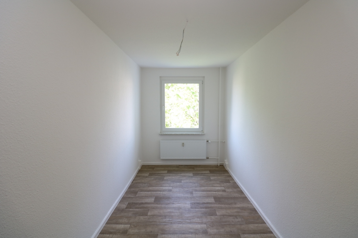 Wer´s GROß mag***Neu sanierte Etagenwohnung mit Wanne, Dusche u. 2 Balkonen!!! - Beispiel Kinderzimmer 1