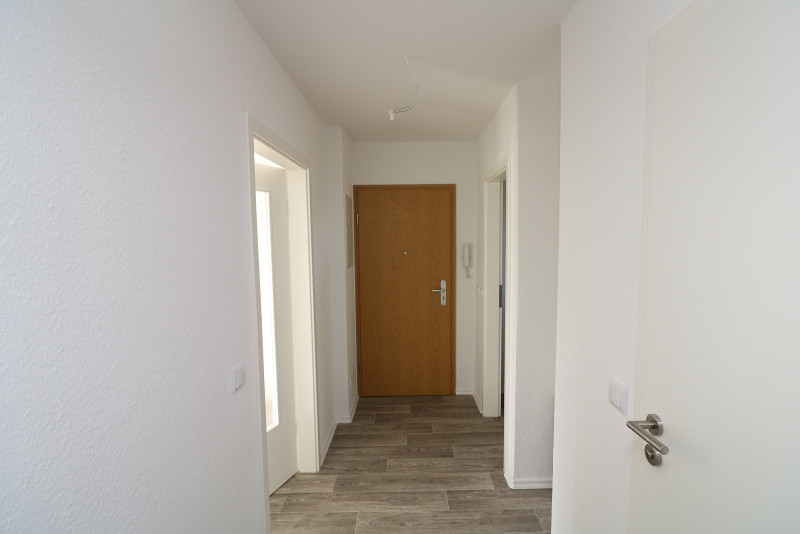 Vorsicht heiße Töpfe…3-RW mit Einbauküche & Wanne!!! - Beispiel Flur