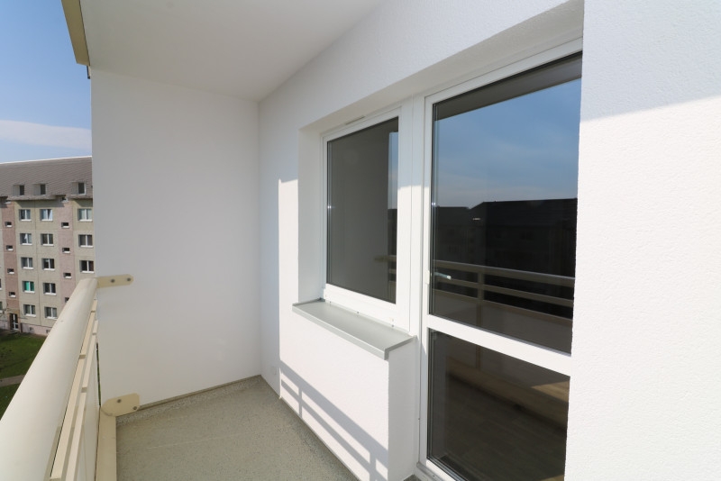 Auch für Nichtschwimmer geeignet...3-RW mit modernem Wannenbad & Balkon! - Beispiel Balkon