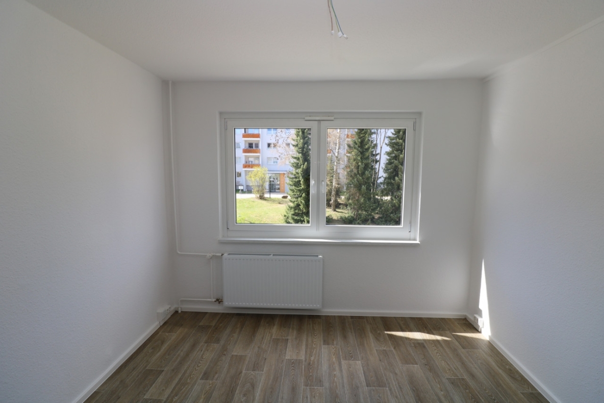 Auch für Nichtschwimmer geeignet...3-RW mit modernem Wannenbad & Balkon! - Schlafzimmer