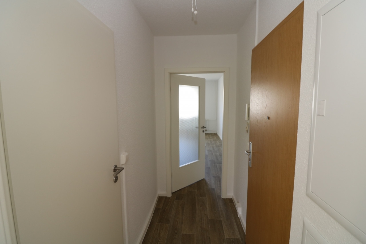 Auch für Nichtschwimmer geeignet...3-RW mit modernem Wannenbad & Balkon! - Flur