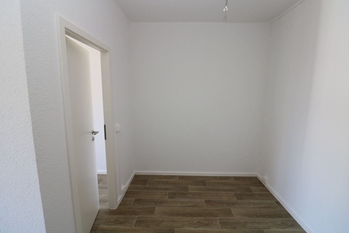 Auch für Nichtschwimmer geeignet...3-RW mit modernem Wannenbad & Balkon! - Essecke